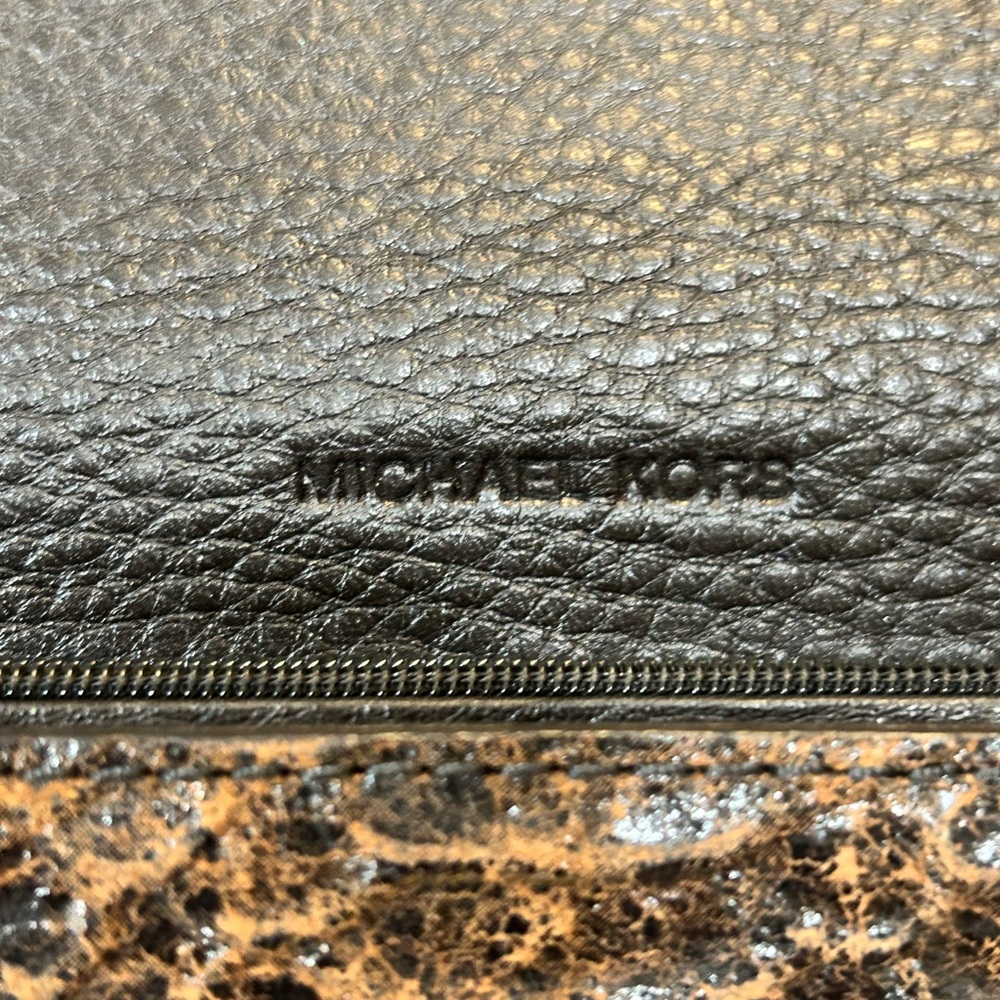 Michael Kors Brown Embossed Snakeskin Leather Wallet. GUVC - Picture 4 of 7